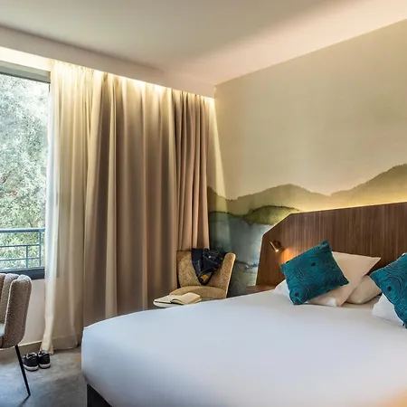 Mercure Aix-En-Provence La Duranne Gare Tgv Exterior photo