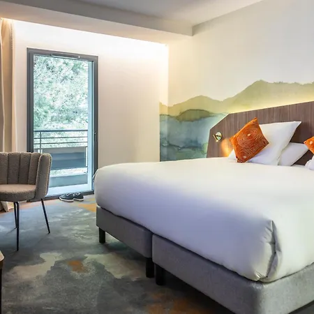 Mercure Aix-En-Provence La Duranne Gare Tgv Exterior photo