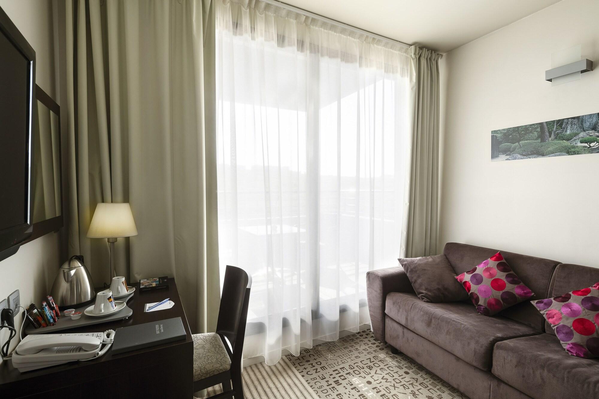 Hotel Mercure La Duranne Gare Tgv Aix-en-Provence