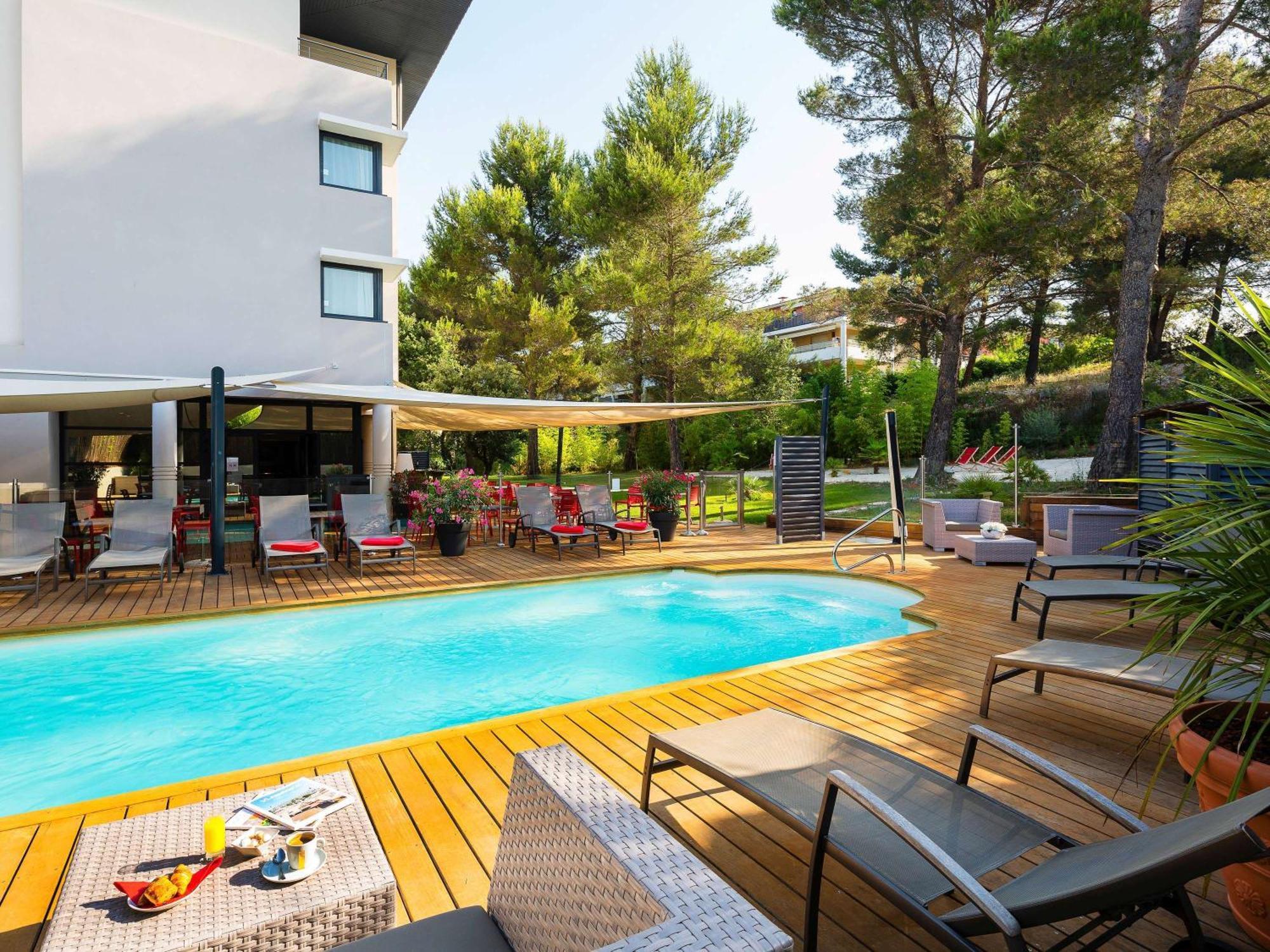 Mercure La Duranne Gare Tgv 4*